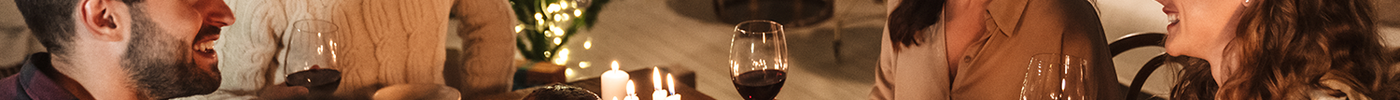 Weihnachtszauber im Glas: Die Kunst der perfekten Weinbegleitung